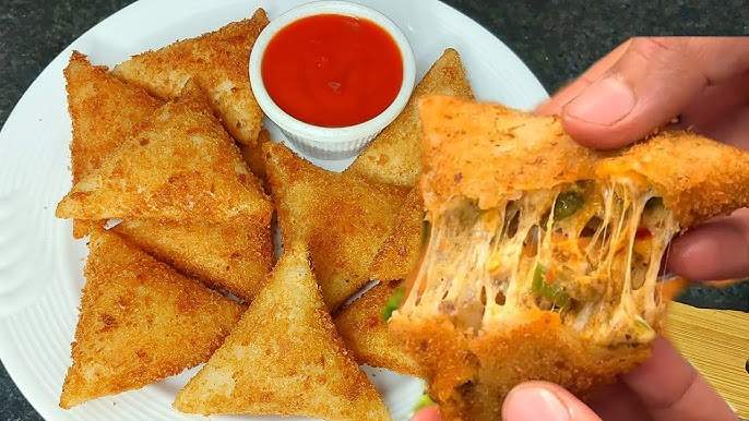 Chicken Pizza Samosa (Per Dozen)